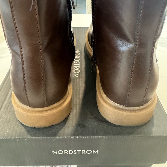 NORDSTROM boys brown boot with zip - Picture 3 of 5